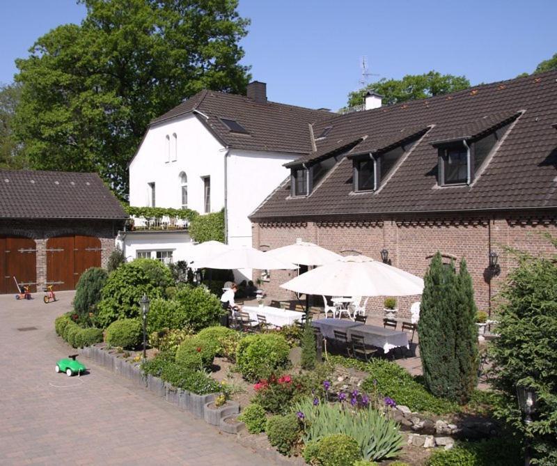Hotel Fuerstenberger Hof Ксантен Экстерьер фото