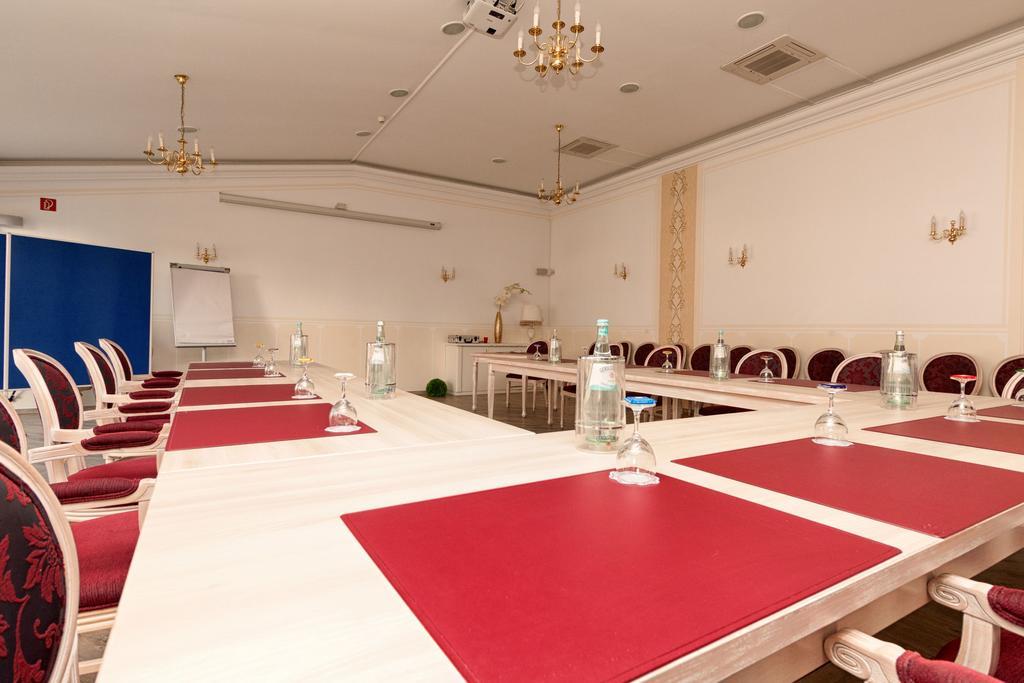 Hotel Fuerstenberger Hof Ксантен Экстерьер фото