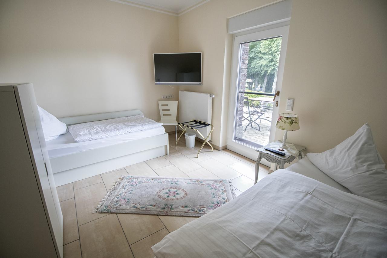 Hotel Fuerstenberger Hof Ксантен Экстерьер фото